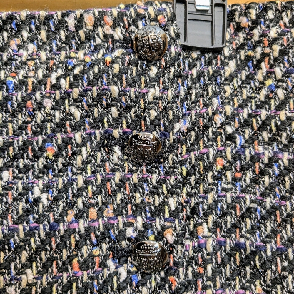 Talbots Size 6 Tweed Multi Color Confetti Straight Pencil Skirt Gun Metal Button - Picture 11 of 12